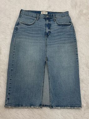 💜 Universal Thread Blue Denim Straight Skirt with Front Slit